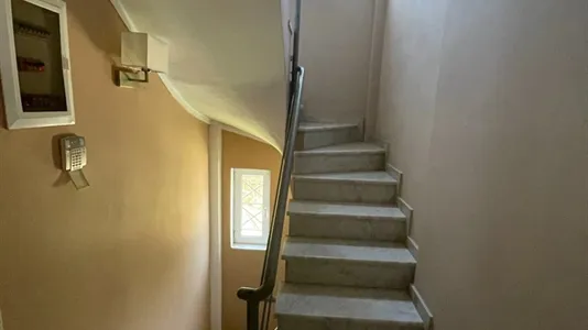 Houses in Kropia - photo 6