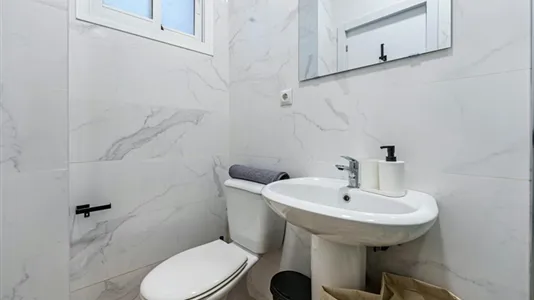 Rooms in Málaga - photo 5