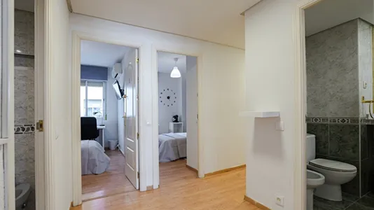Rooms in Alcalá de Henares - photo 10