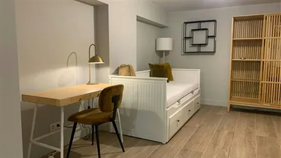 Apartment for rent in Brussels Sint-Pieters-Woluwe, Brussels