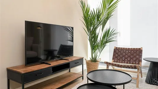 Apartments in Barcelona Sarrià-St. Gervasi - photo 2