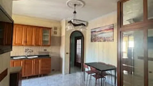 Rooms in Napoli Municipalità 4 - photo 3
