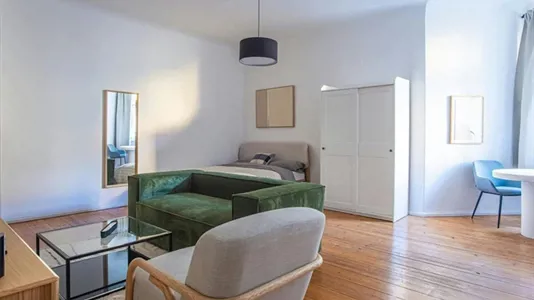 Apartments in Berlin Friedrichshain-Kreuzberg - photo 2