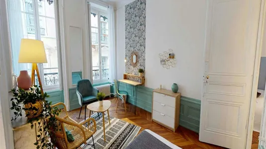Rooms in Lyon - photo 3