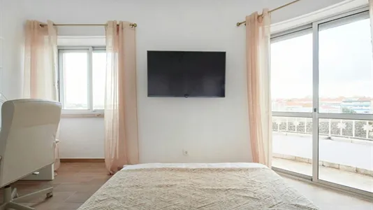 Rooms in Amadora - photo 5