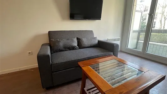 Apartments in Nanterre - photo 4