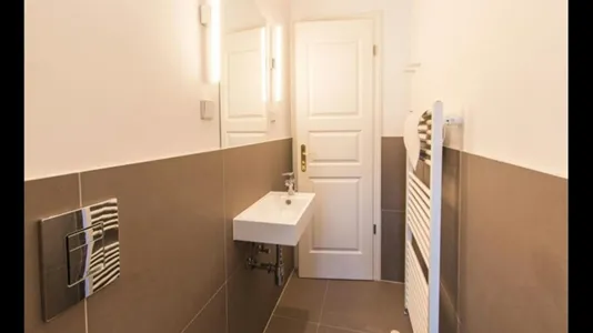 Rooms in Berlin Mitte - photo 9