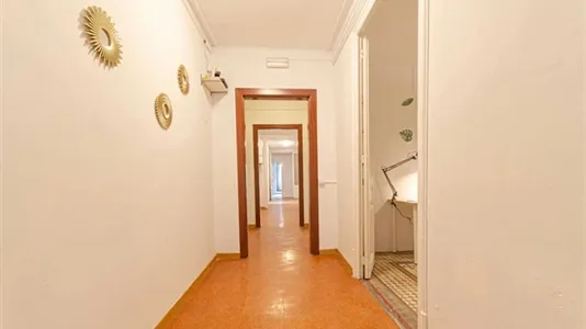 Rooms in Barcelona Eixample - photo 8