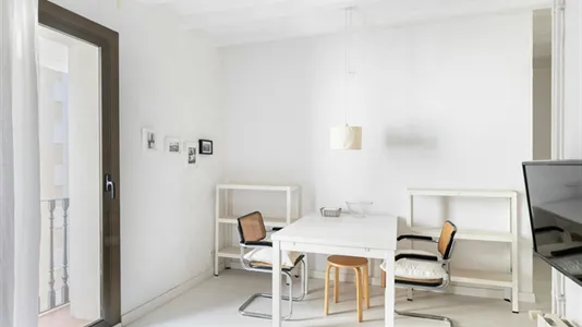 Apartments in Barcelona Ciutat Vella - photo 7