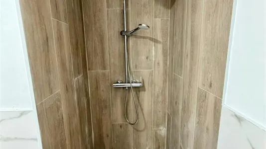 Rooms in Mislata - photo 7