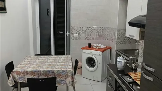 Rooms in Napoli Municipalità 4 - photo 8