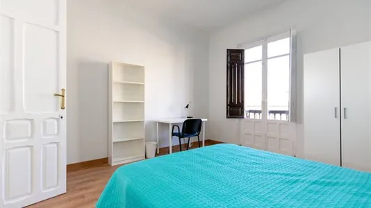 Rooms in Granada - photo 4