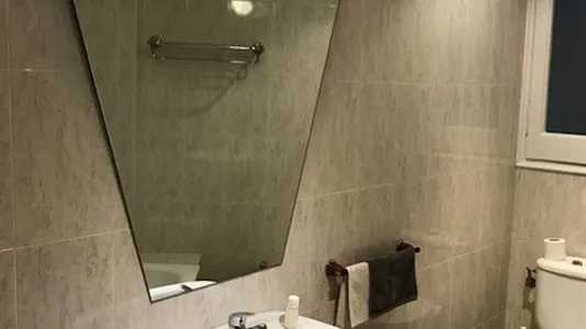 Rooms in Barcelona Eixample - photo 9