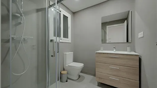 Rooms in Barcelona Eixample - photo 7