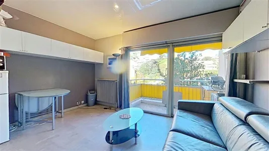 Apartments in Grasse - photo 2