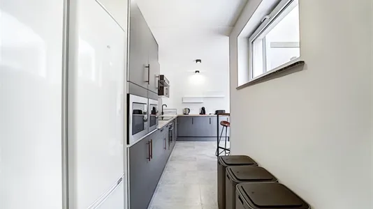 Rooms in Charleroi - photo 7