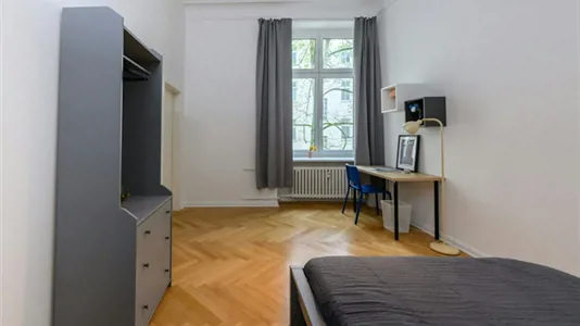 Rooms in Berlin Charlottenburg-Wilmersdorf - photo 3