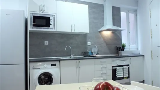 Rooms in Madrid Centro - photo 7