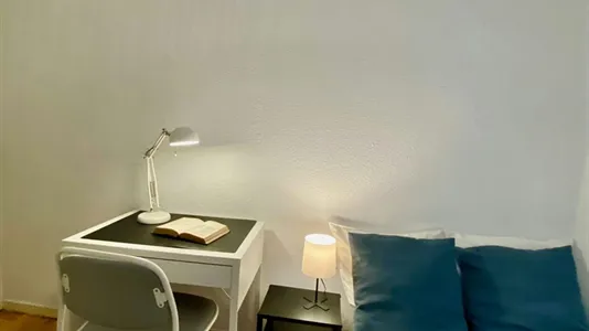 Rooms in Madrid Salamanca - photo 5