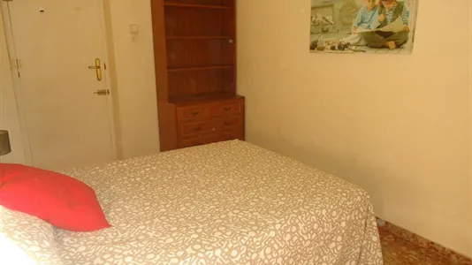 Rooms in Córdoba - photo 5