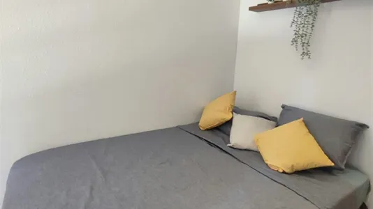 Rooms in Barcelona Ciutat Vella - photo 4
