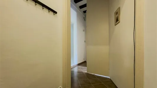 Rooms in Barcelona Ciutat Vella - photo 10