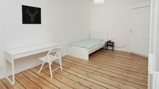 Rooms in Berlin Tempelhof-Schöneberg - photo 1