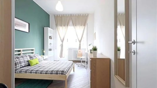 Rooms in Roma Municipio VIII – Appia Antica - photo 1