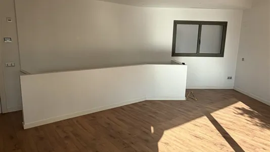 Apartments in Sabadell - photo 2