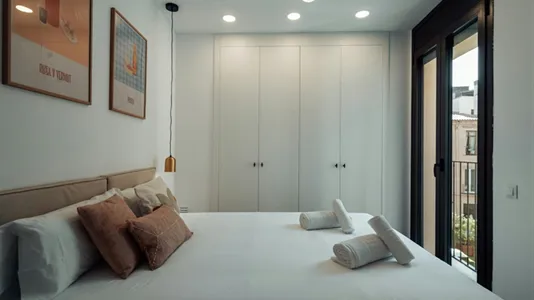 Apartments in Barcelona Ciutat Vella - photo 4