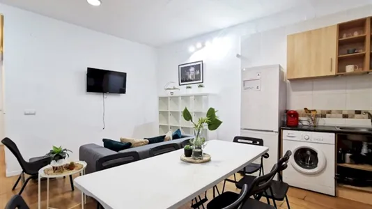 Rooms in Madrid Centro - photo 4