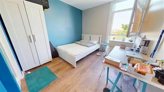 Rooms in Lyon - photo 2