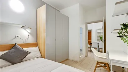 Room for rent in Milano Zona 4 - Vittoria, Forlanini, Milan