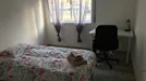 Room for rent, Matosinhos, Porto (Distrito), &lt;span class=&quot;blurred street&quot; onclick=&quot;ProcessAdRequest(7743395)&quot;&gt;&lt;span class=&quot;hint&quot;&gt;See streetname&lt;/span&gt;[xxxxxxxxxxxxx]&lt;/span&gt;