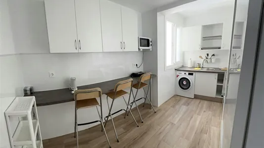 Rooms in Zaragoza - photo 4