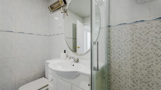 Rooms in Madrid Chamberí - photo 7