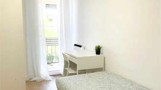 Rooms in Madrid Puente de Vallecas - photo 1