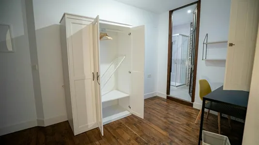 Rooms in Valencia Ciutat Vella - photo 4