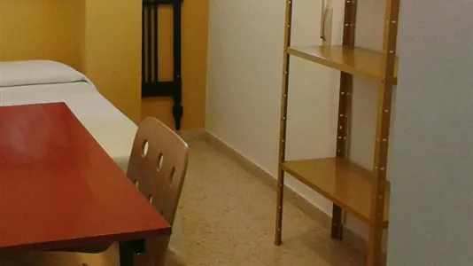 Rooms in El Fontanal - photo 4