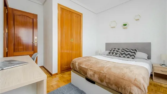Rooms in Madrid Fuencarral-El Pardo - photo 2
