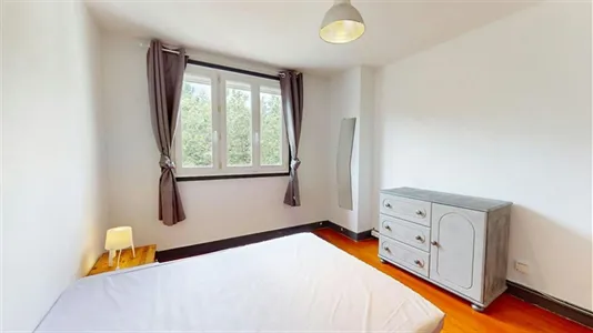 Apartments in Saint-Étienne - photo 9