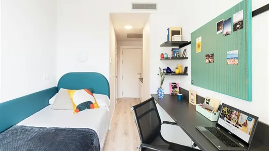 Rooms in Barcelona Les Corts - photo 4