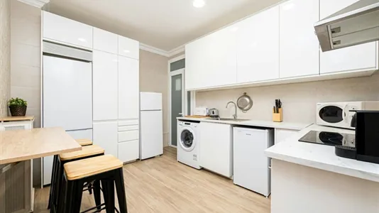 Rooms in Madrid Salamanca - photo 9