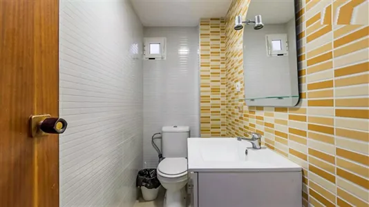 Rooms in el Camí de Vera - photo 7