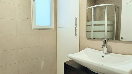 Rooms in Madrid Centro - photo 9