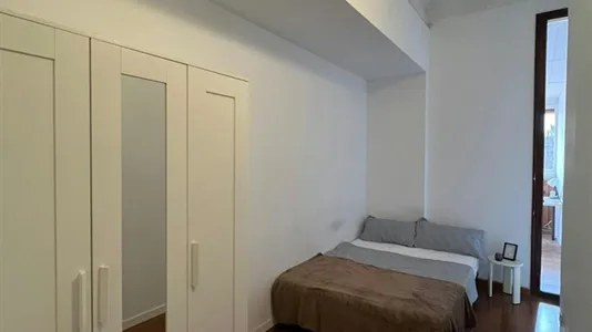Rooms in Barcelona Eixample - photo 1