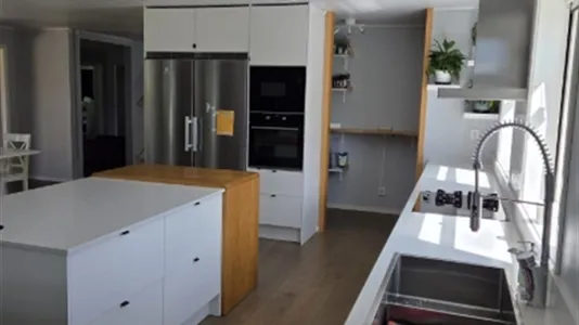 Houses in Lekeberg - photo 8