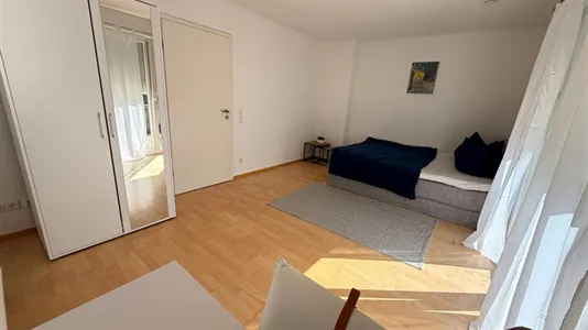 Rooms in Berlin Friedrichshain-Kreuzberg - photo 2