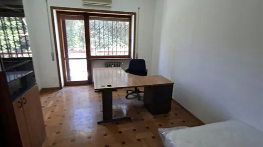 Rooms in Roma Municipio II – Parioli/Nomentano - photo 3