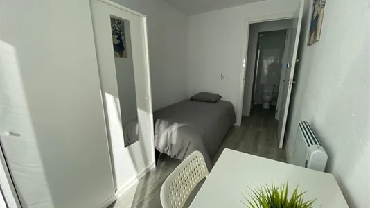 Rooms in Madrid Hortaleza - photo 9